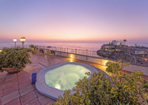 terrazza panoramica con jacuzzi